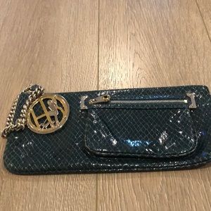 Henri Bendel wristlet bag in teal
